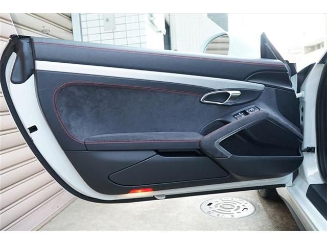 PORSCHE 911 2014 Image 31