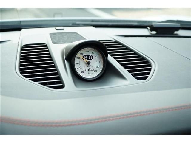 PORSCHE 911 2014 Image 31