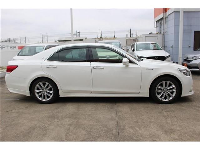 TOYOTA CROWN SEDAN HYBRID 2015 Image 31