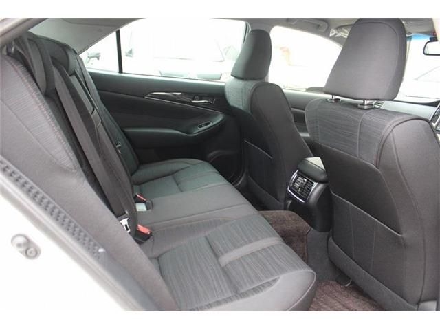 TOYOTA CROWN SEDAN HYBRID 2015 Image 31