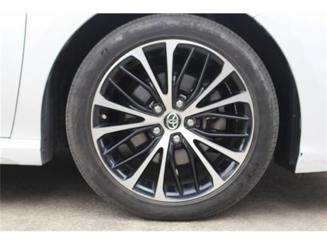 TOYOTA CAMRY HYBRID 2018 Image 31