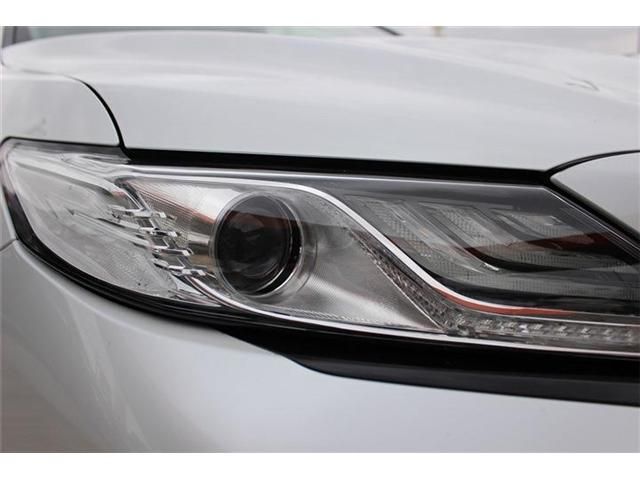 TOYOTA CAMRY HYBRID 2018 Image 31