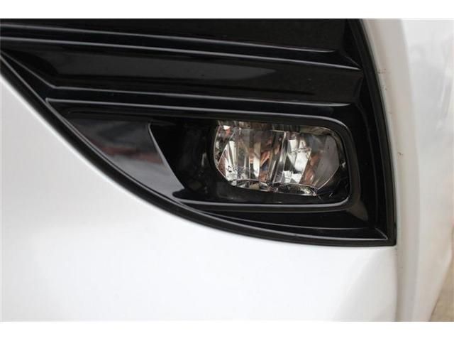 TOYOTA CAMRY HYBRID 2018 Image 31