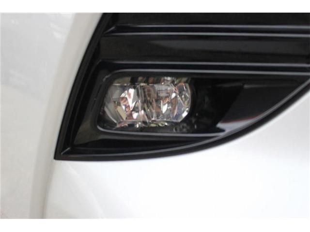 TOYOTA CAMRY HYBRID 2018 Image 31