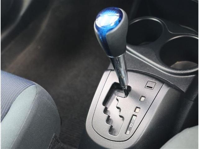 TOYOTA AQUA 2015 Image 31