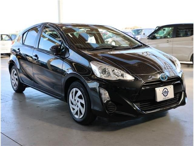 TOYOTA AQUA 2015 Image 31