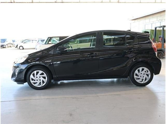 TOYOTA AQUA 2015 Image 31