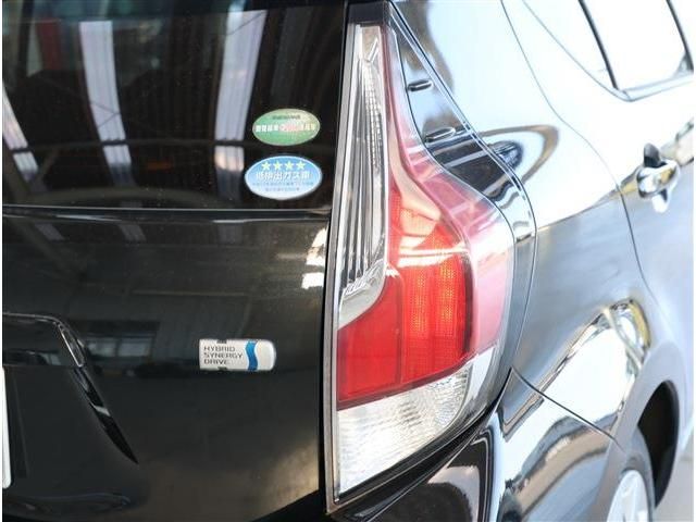 TOYOTA AQUA 2015 Image 31