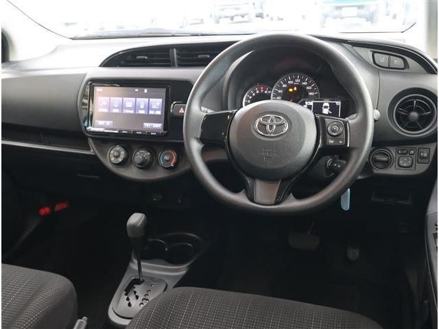 TOYOTA VITZ 2017 Image 31