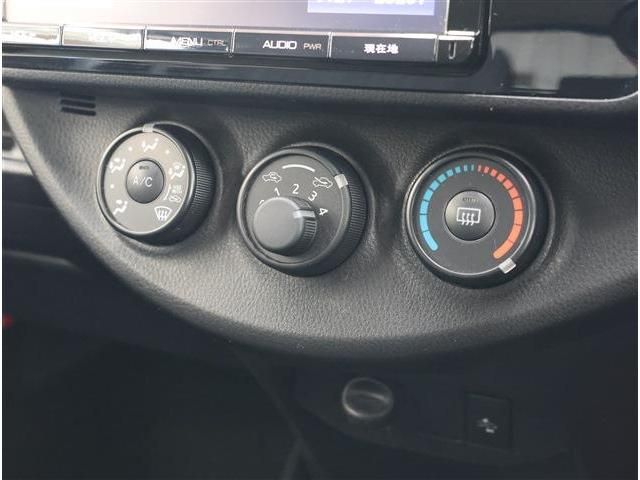 TOYOTA VITZ 2017 Image 31