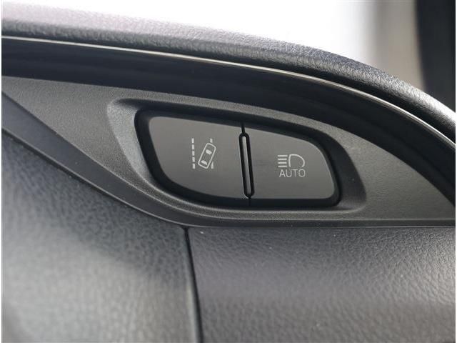 TOYOTA VITZ 2017 Image 31