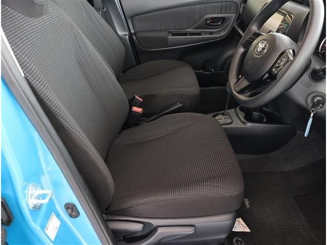 TOYOTA VITZ 2017 Image 31