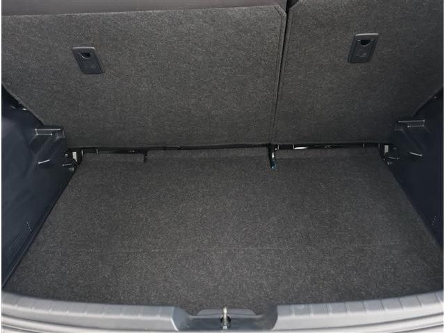 TOYOTA VITZ 2017 Image 31