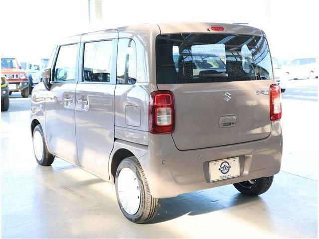 SUZUKI WAGON R SMILE 2025 Image 31