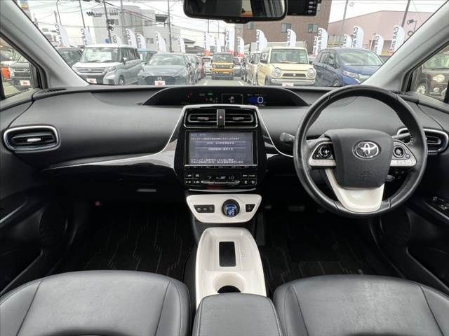 TOYOTA PRIUS 2016 Image 31