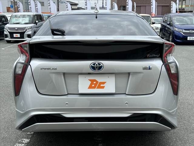 TOYOTA PRIUS 2016 Image 31