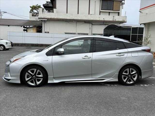 TOYOTA PRIUS 2016 Image 31