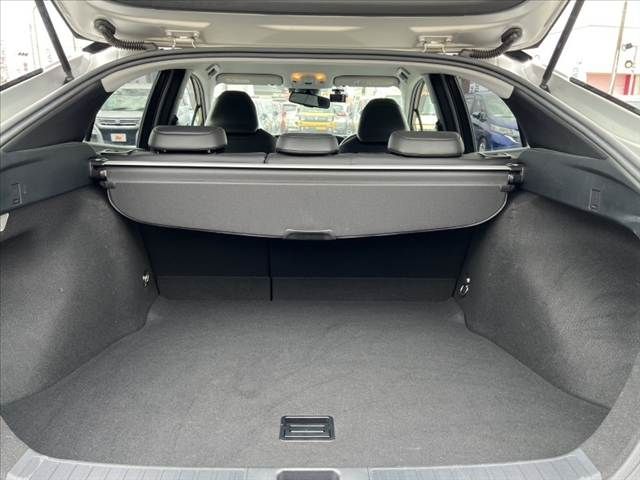 TOYOTA PRIUS 2016 Image 31