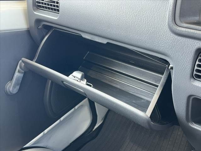 SUBARU SAMBAR TRUCK 4WD 2003 Image 31