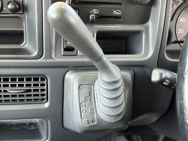 SUBARU SAMBAR TRUCK 4WD 2003 Image 31