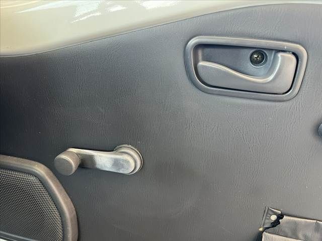 SUBARU SAMBAR TRUCK 4WD 2003 Image 31