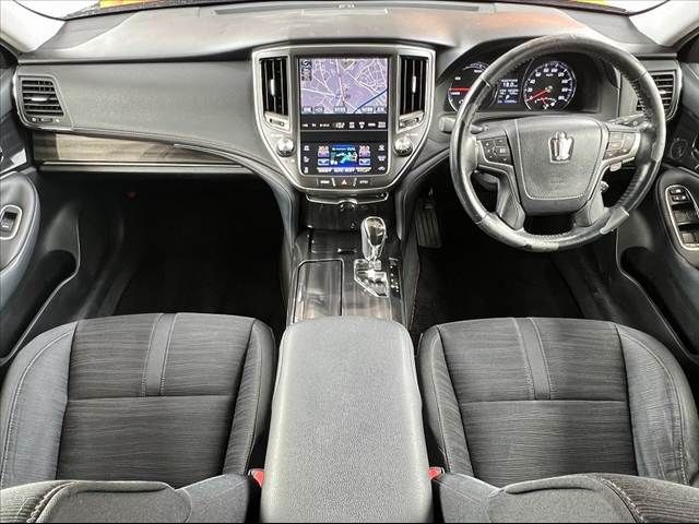 TOYOTA CROWN SEDAN HYBRID 2015 Image 31