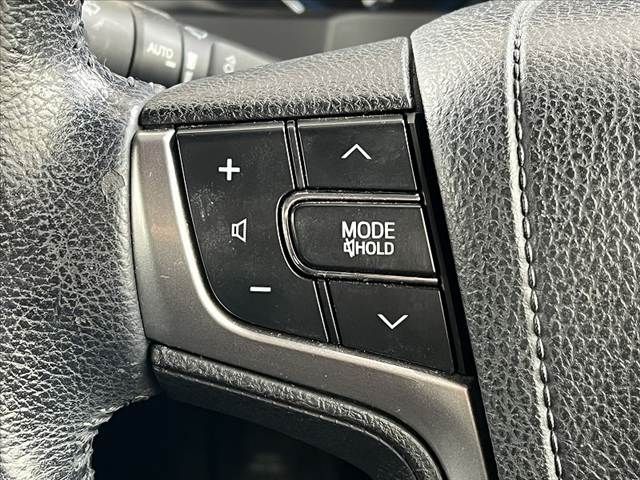 TOYOTA CROWN SEDAN HYBRID 2015 Image 31