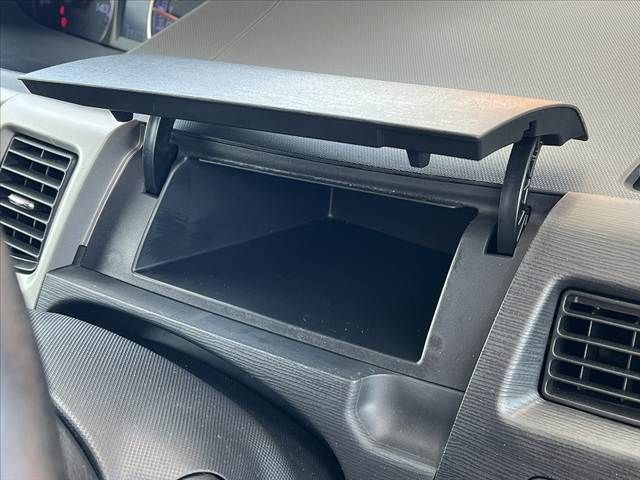 DAIHATSU MOVE CUSTOM 2012 Image 31