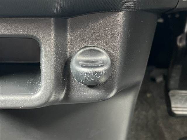 DAIHATSU MOVE CUSTOM 2012 Image 31