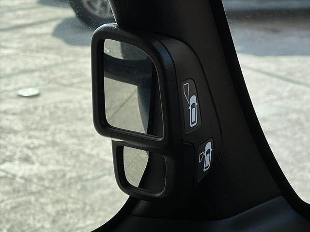 HONDA N BOX CUSTOM 2021 Image 31