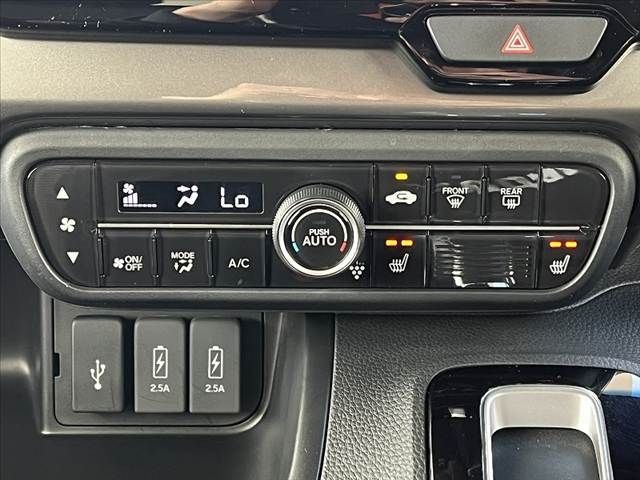 HONDA N BOX CUSTOM 2021 Image 31