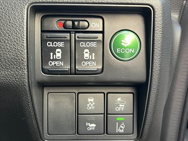 HONDA ODYSSEY HYBRID 2017 Image 31