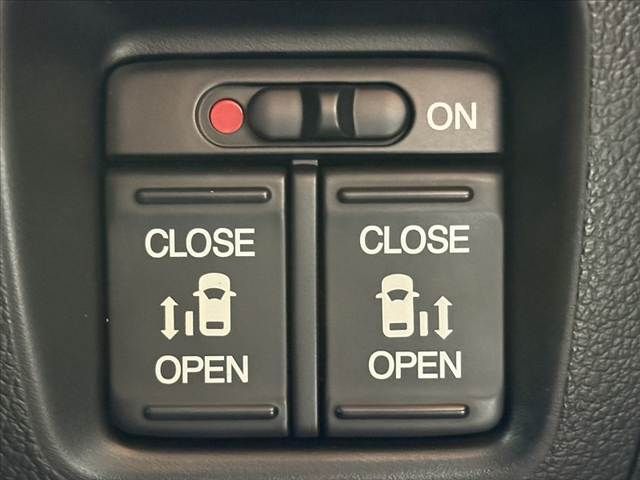 HONDA N BOX CUSTOM 2013 Image 31