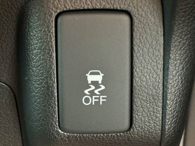 HONDA N BOX CUSTOM 2013 Image 31