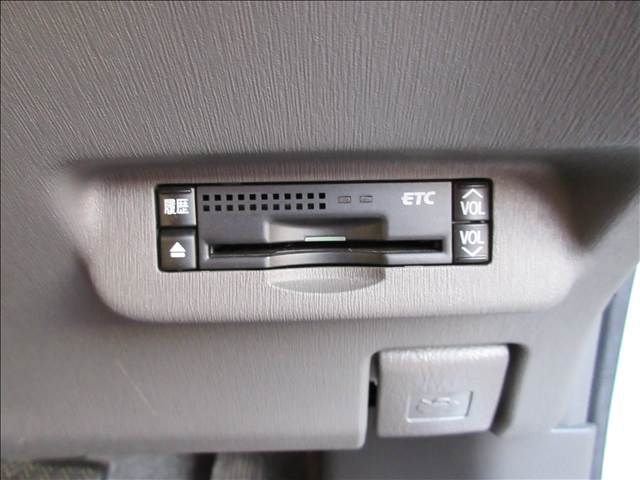 TOYOTA PRIUS 2010 Image 31