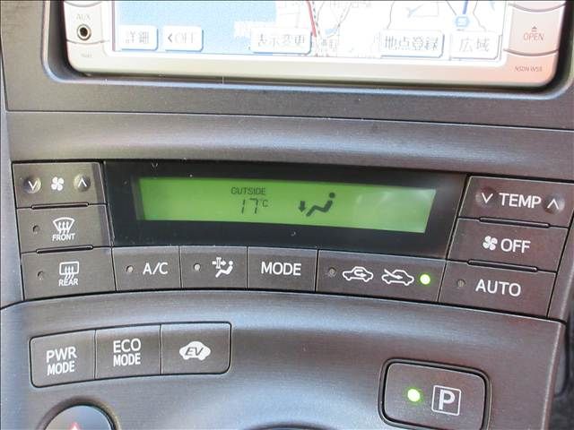 TOYOTA PRIUS 2010 Image 31