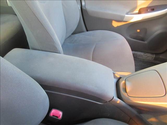 TOYOTA PRIUS 2010 Image 31