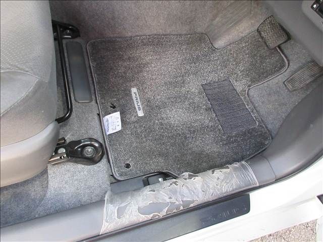 TOYOTA PRIUS 2010 Image 31