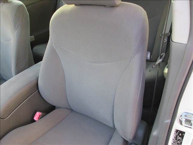 TOYOTA PRIUS 2010 Image 31