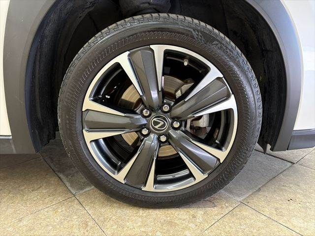 TOYOTA LEXUS UX250H 2021 Image 31