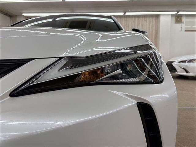 TOYOTA LEXUS UX250H 2021 Image 31