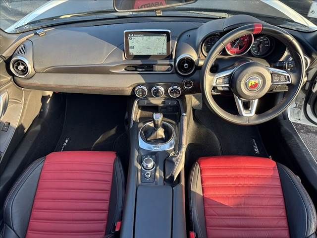 FIAT ABARTH 124 SPIDER 2018 Image 31