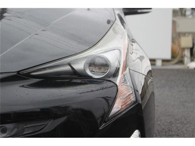 TOYOTA PRIUS 2016 Image 31