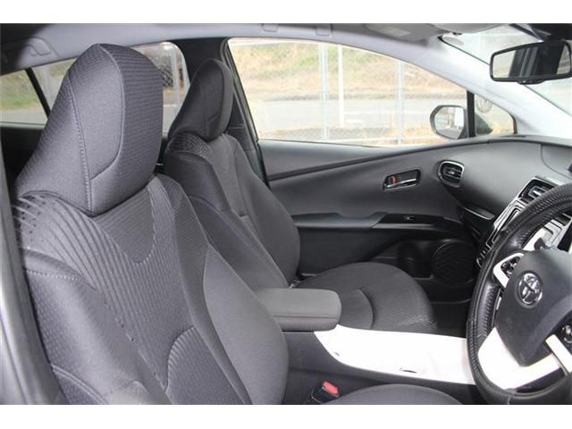 TOYOTA PRIUS 2016 Image 31