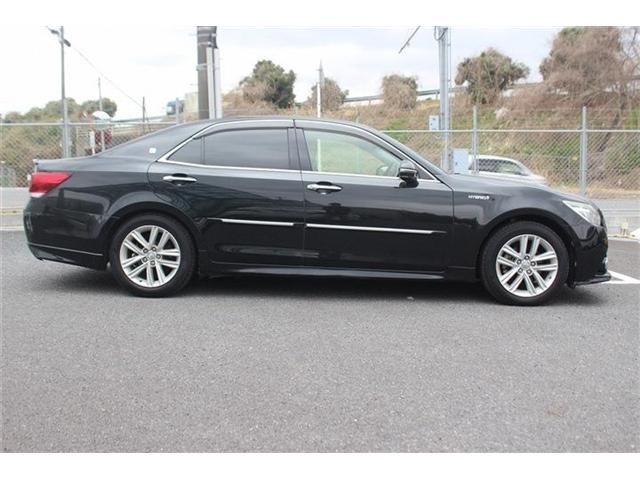 TOYOTA CROWN SEDAN HYBRID 2013 Image 31