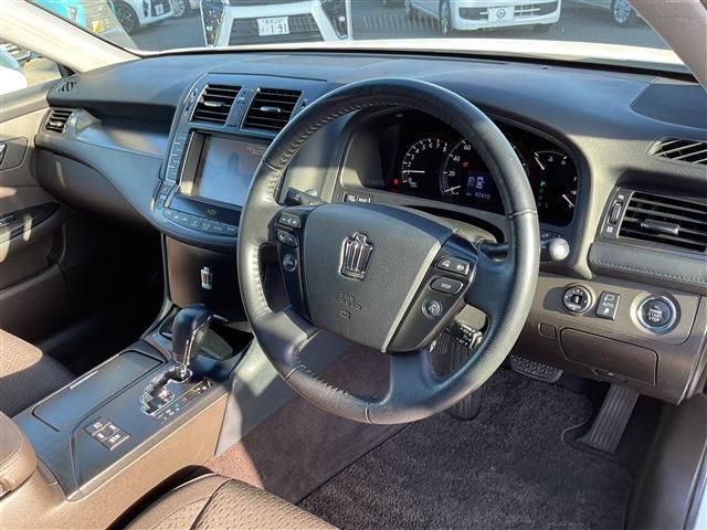 TOYOTA CROWN SEDAN 2009 Image 31