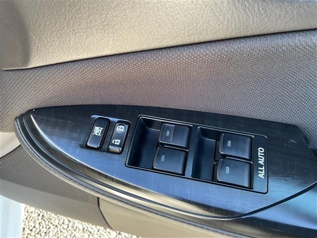 TOYOTA CROWN SEDAN 2009 Image 31