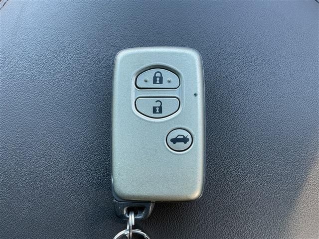 TOYOTA CROWN SEDAN 2009 Image 31