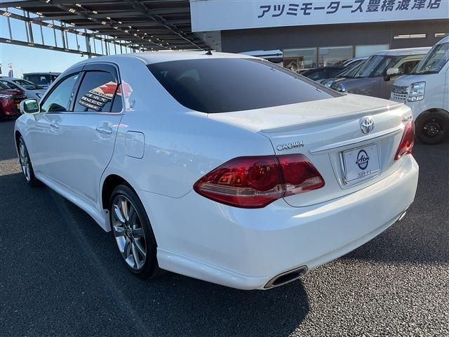 TOYOTA CROWN SEDAN 2009 Image 31