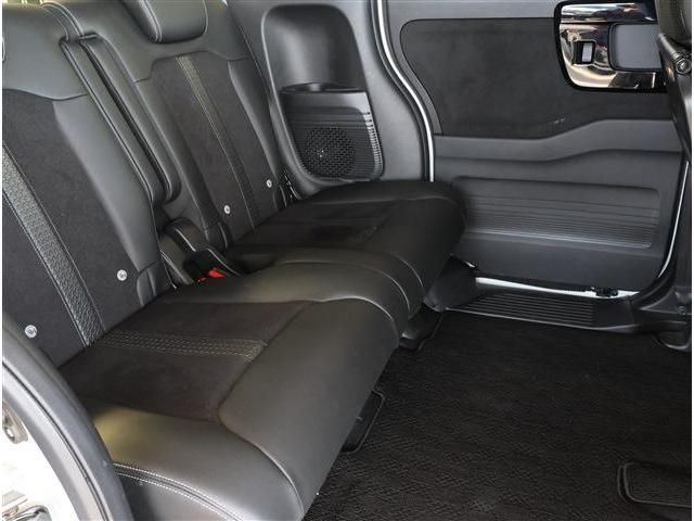 HONDA N BOX CUSTOM 2023 Image 31